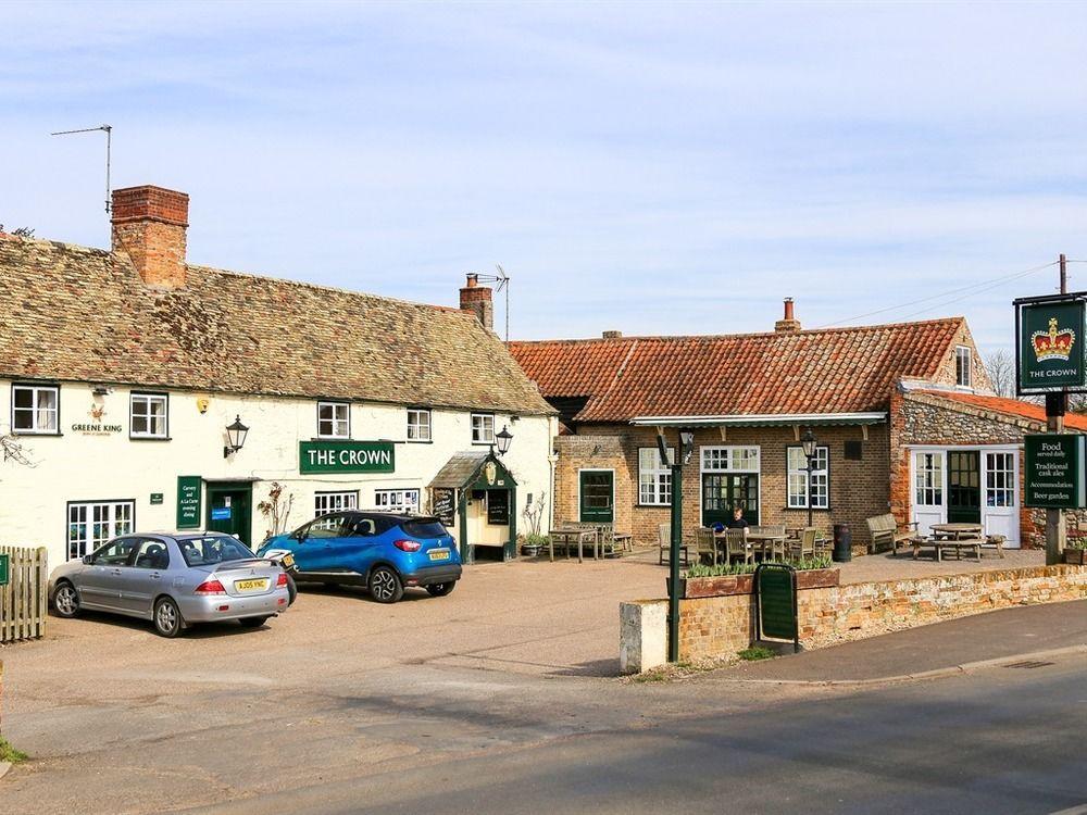 The Crown Inn Gayton  Exterior photo